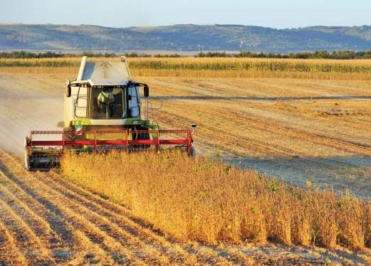 Tragedie în Buzău: un bărbat a murit prins într-un utilaj agricol