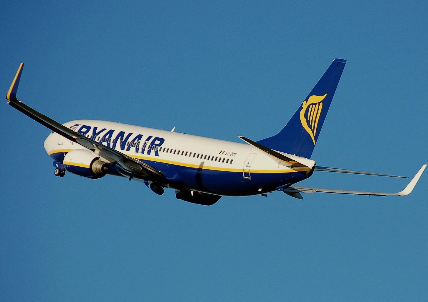 Motivele pentru care Ryanair a anunţat că nu vrea să echipeze aeronavele sale cu serviciul de internet prin satelit Starlink