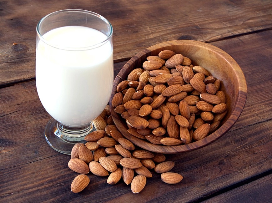 Cum se prepară laptele cu turmeric: băutura care te ajută să ai un somn mai profund și mai odihnitor