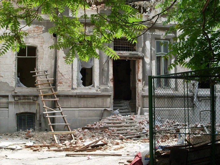 Autorităţile competente continuă cercetările pentru stabilirea cauzelor probuşirii Bisericii Reformate din Cehu Silvaniei