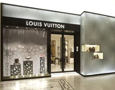Justiţia anulează vânzarea numelui oraşului Vendome către Louis Vuitton