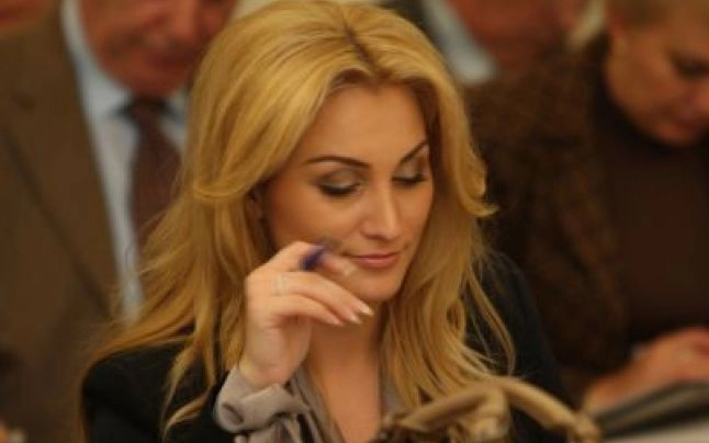 Imagine de ansamblu a „simpozioanelor” corupției de la CNCIR sub bagheta nepoatei fostului șef SRI Timofte - Artizanii luxului din viața oficialului „paradit” de DIICOT si DNA