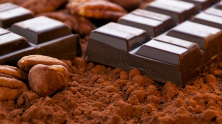 Un ingredient cheie din ciocolata neagră ar putea încetini îmbătrânirea, arată cel mai recent studiu. Și nu, nu are legătură doar cu antioxidanții!