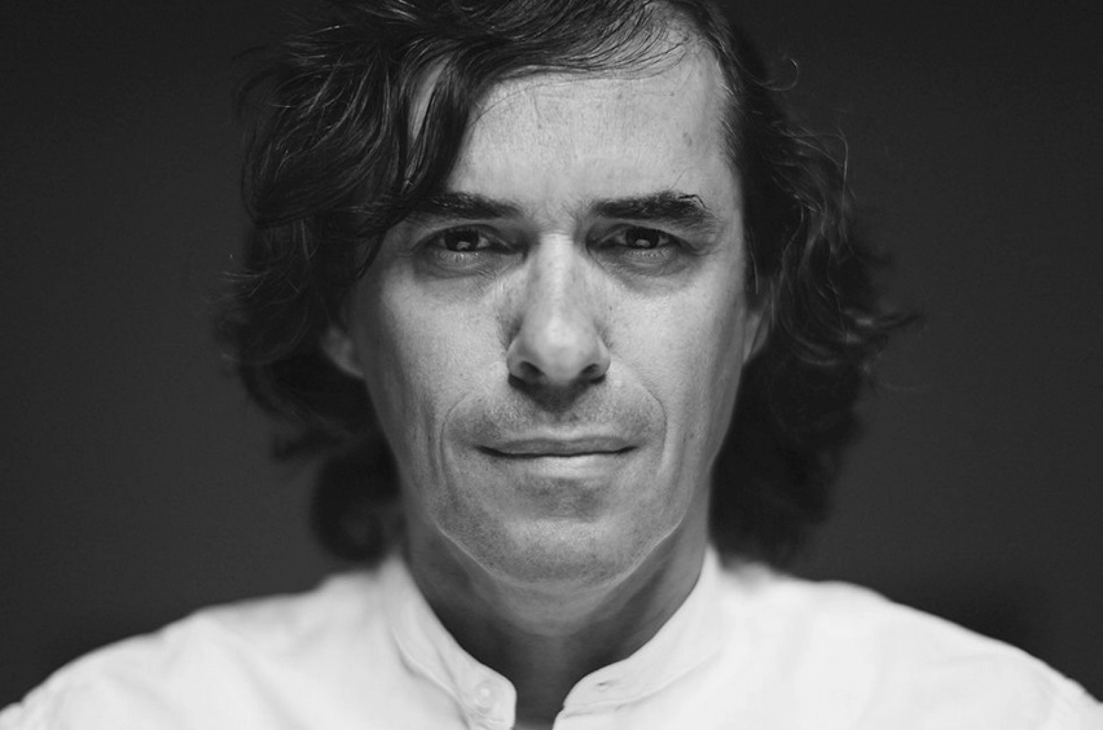 FOTO Mircea Cărtărescu, reacție ironică după ce a pierdut din nou Premiul Nobel pentru Literatură: 'Ne uneşte aceeaşi soartă'