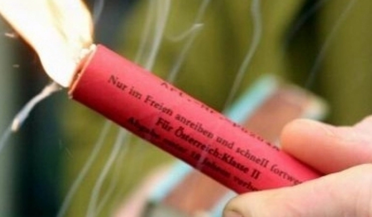 Percheziţii în Drăgăşani: Aproape 2,5 tone de articole pirotehnice, confiscate de poliţişti