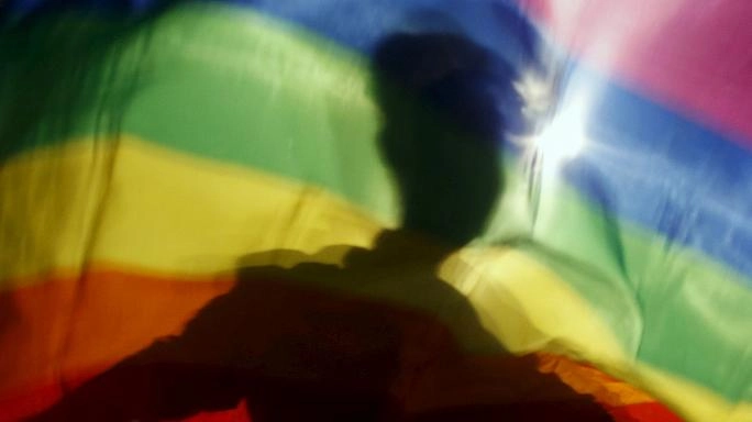 Ultimă oră - Comisia Europeană a răbufnit în scandalul genului la minori: 'E fals! Nu forțăm sau impunem așa ceva!'