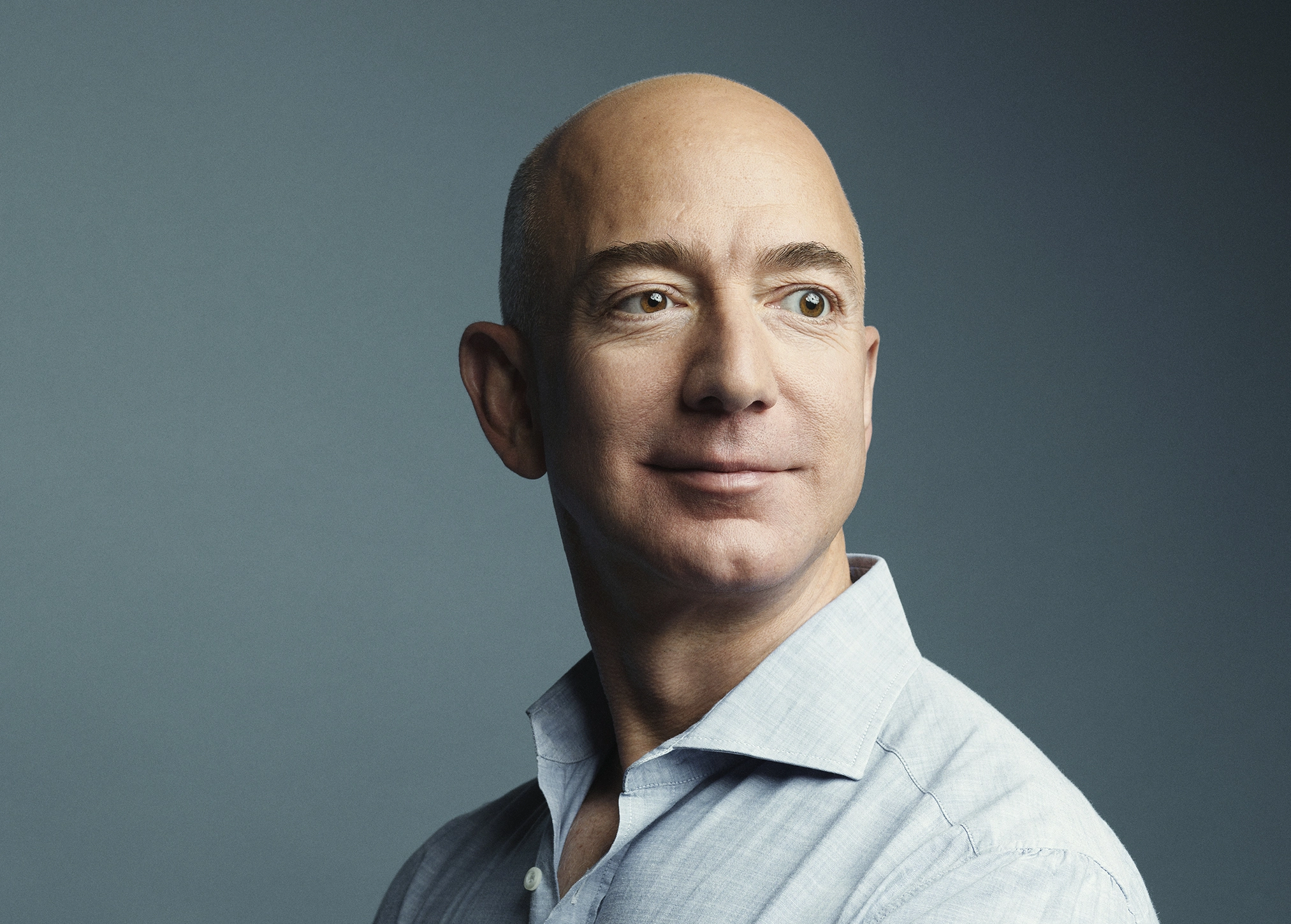 Jeff Bezos, declarație surprinzătoare despre AI: 'E o bulă, dar una care va aduce beneficii uriașe'