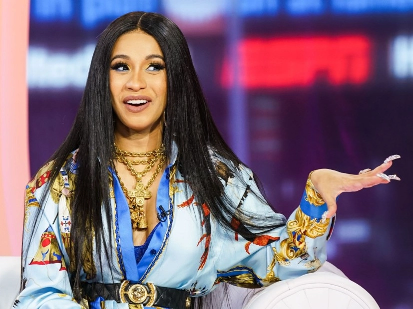Cântăreața americană de hip-hop Cardi B lansează un nou album, intitulat Am I the Drama?