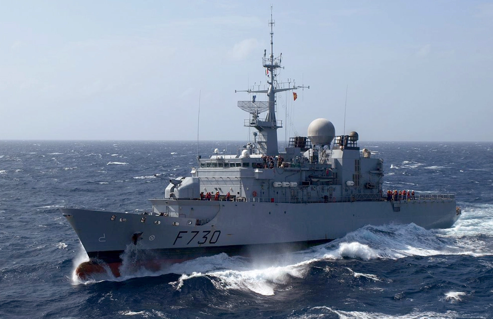 Activitate crescută a rușilor in jurul Marii Britanii - O navă de patrulare britanică a interceptat o corvetă rusească și un petrolier în Canalul Mânecii