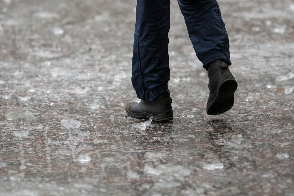 Iarnă grea în Alba: Aproape 30% dintre pacienții de la UPU sunt cu traumatisme după alunecări pe gheață