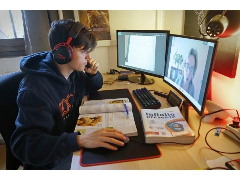 Cinci unităţi de învăţământ îşi vor desfăşura activitatea online miercuri - O şcoală va avea activitatea suspendată