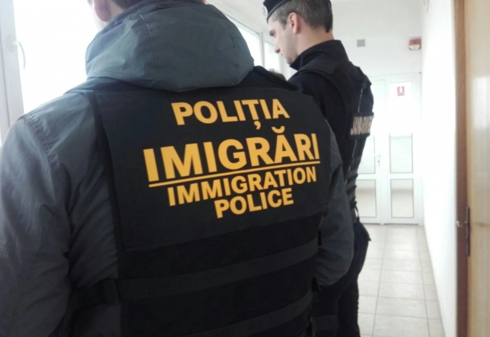 Bărbat din Satu Mare, reţinut după ce a oferit 300 de euro mită unui funcţionar de la Biroul de Imigrări