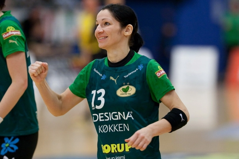 Cristina Vărzaru este noul manager al secţiei de handbal a CS Rapid