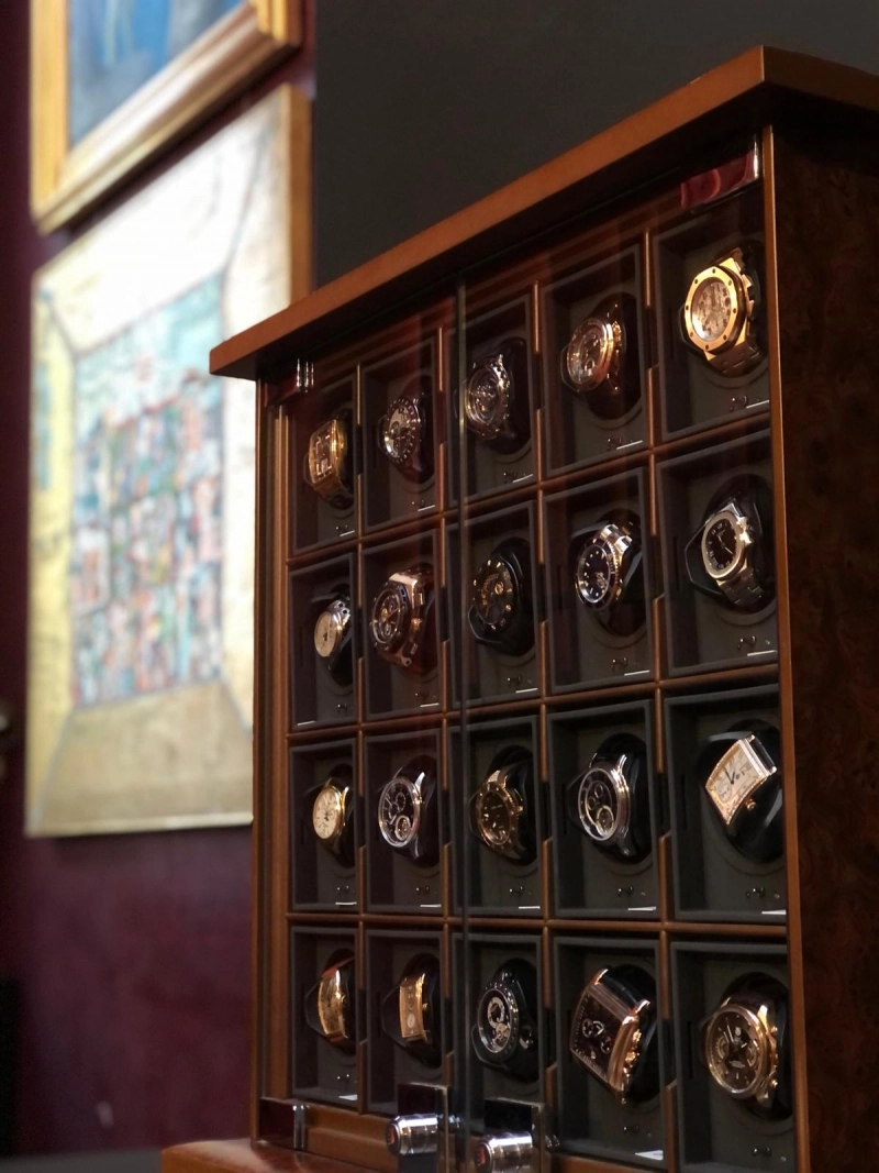 Salonul de orologerie de la Geneva va lua pulsul industriei luxului, în contextul conflictului din Orientul Mijlociu