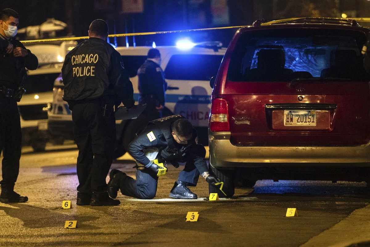 Un nou măcel în SUA: Sunt 2 morți și 12 răniți