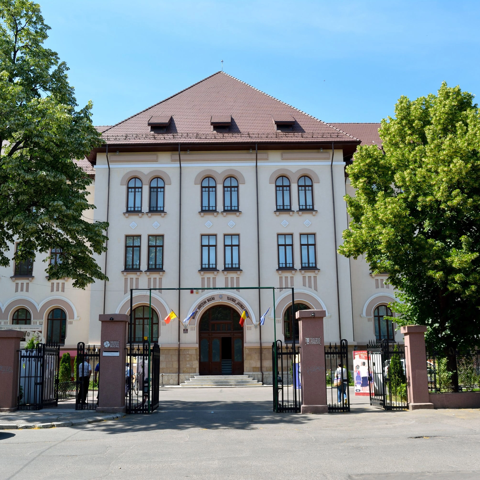 Operațiune de salvare a patrimoniului la Buzău: 40.000 de obiecte, tratate prin anoxie