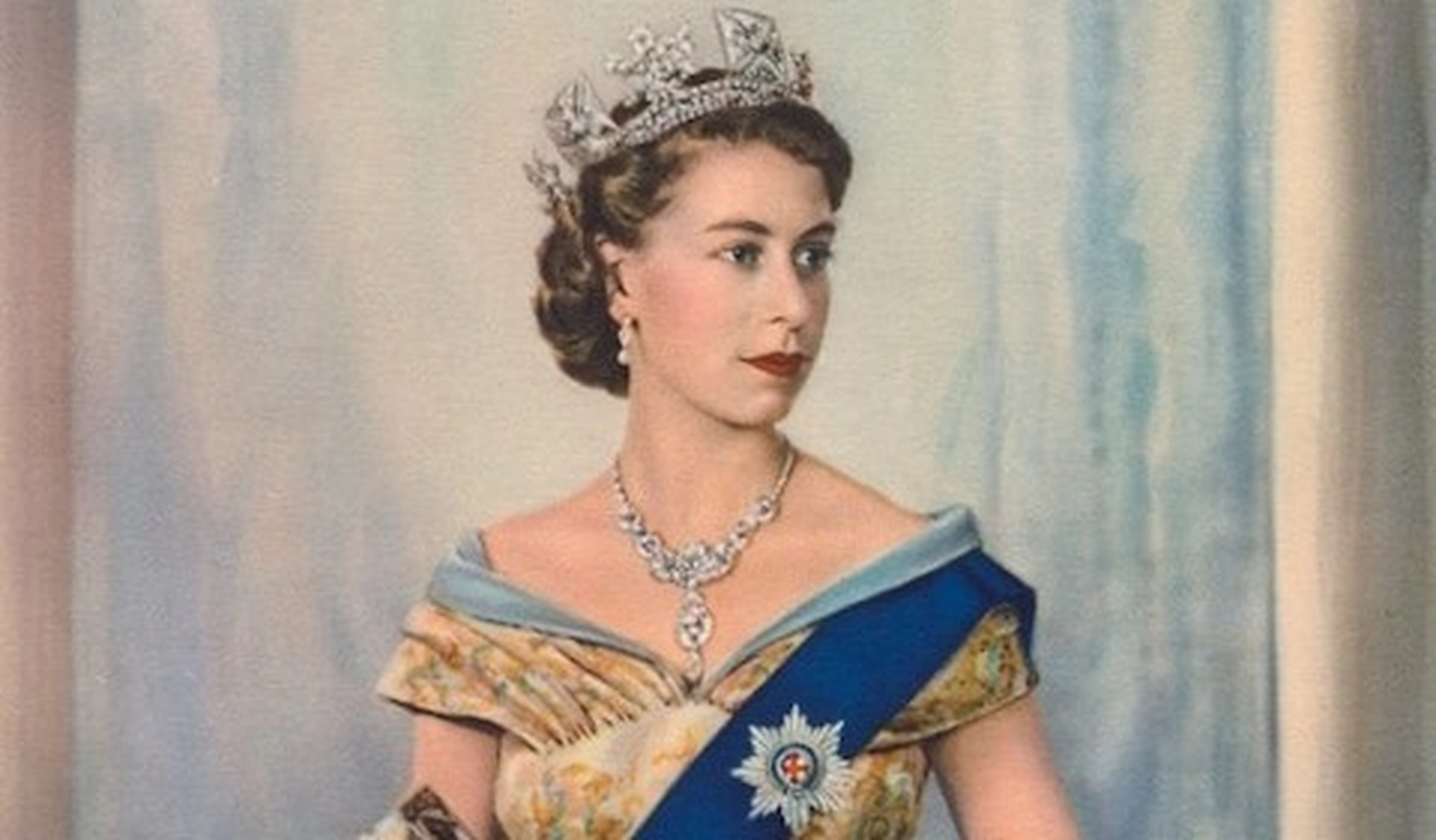 Garderoba regală a reginei Elisabeta a II-a va fi dezvăluită într-o expoziție spectaculoasă la Londra