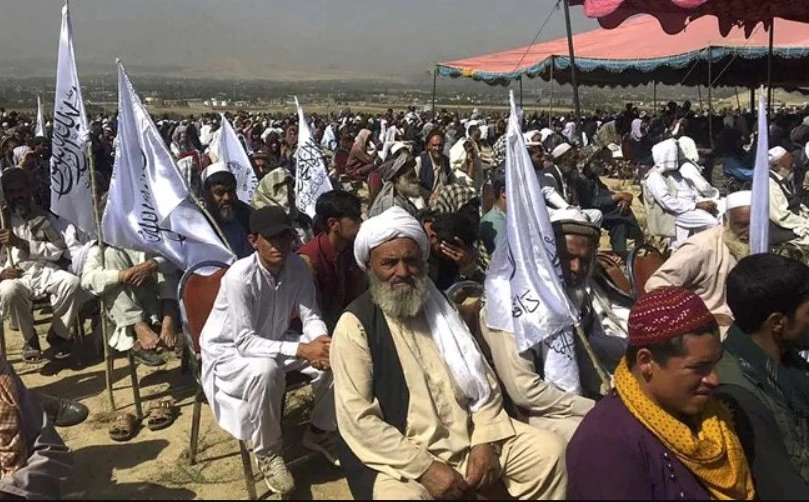 Talibanii au întrerupt complet comunicațiile în Afganistan - Piețele au fost închise iar zborurile anulate