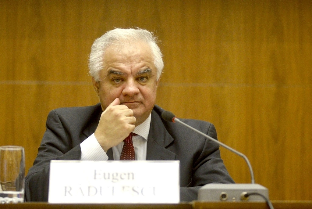 'Nu toată lumea strânge cureaua' - BNR avertizează că tensiunile sociale vor exploda / Când vom avea primele semne de redresare economică