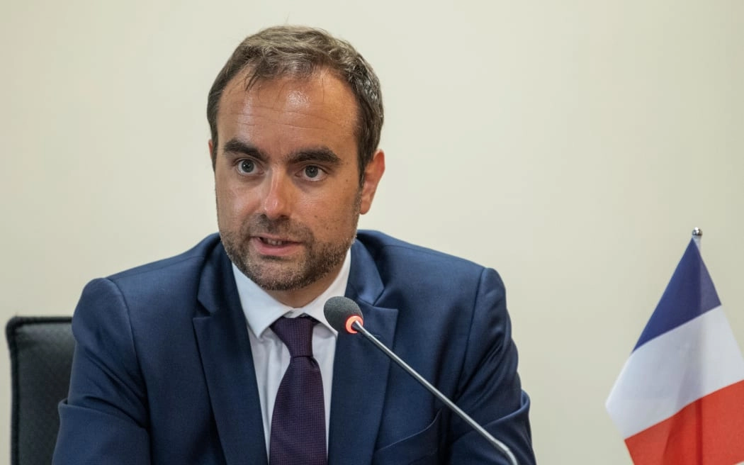 Idei pentru Ilie Bolojan: Franța introduce o nouă taxă pentru veniturile de peste 250.000 de euro
