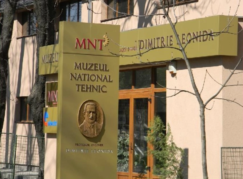 Misterul găurilor negre, prezentat într-o instalație captivantă la Muzeul ”Dimitrie Leonida”