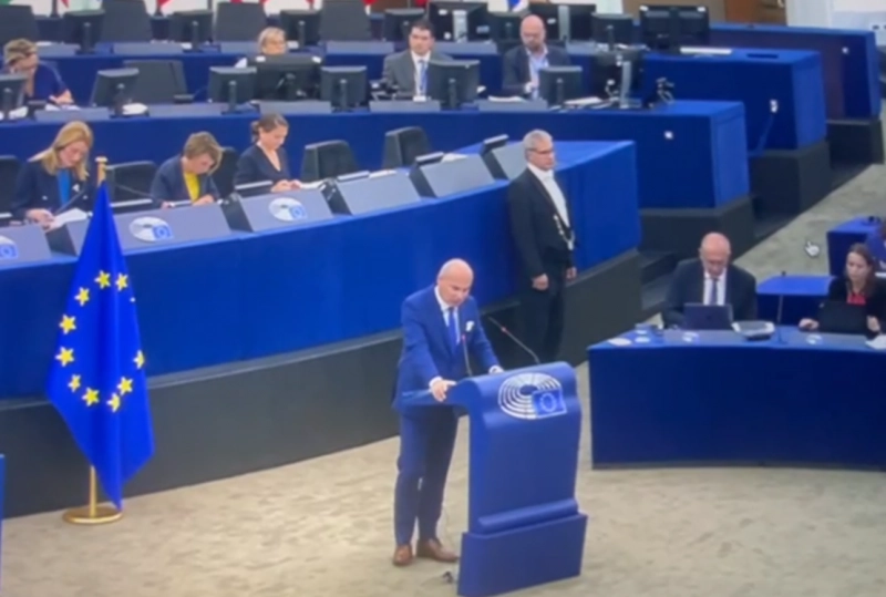 VIDEO Rareș Bogdan pune „tunurile” pe Șefa Comisiei Europene: „Coborați din turnul de fildeș!”