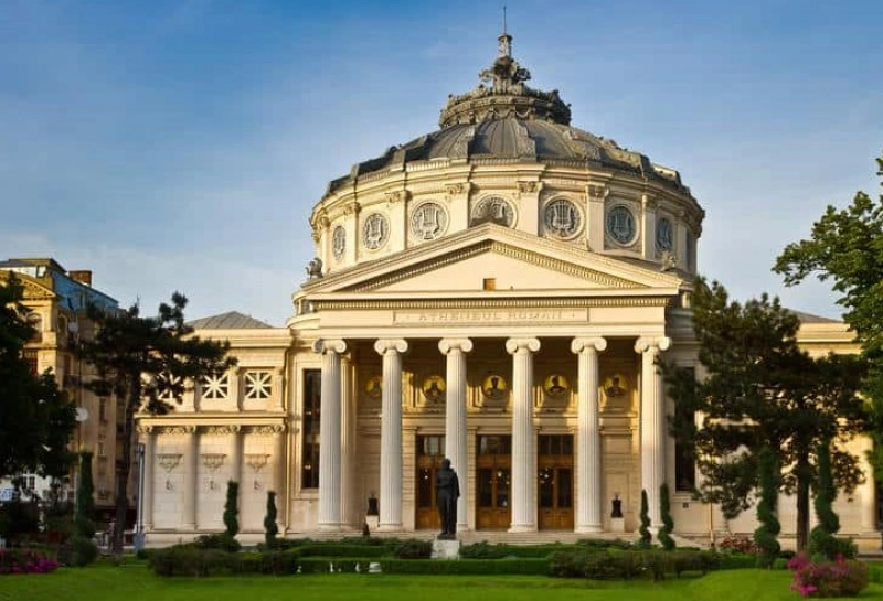 Un nou volum dedicat compozitorilor români, lansat miercuri la Ateneul Român