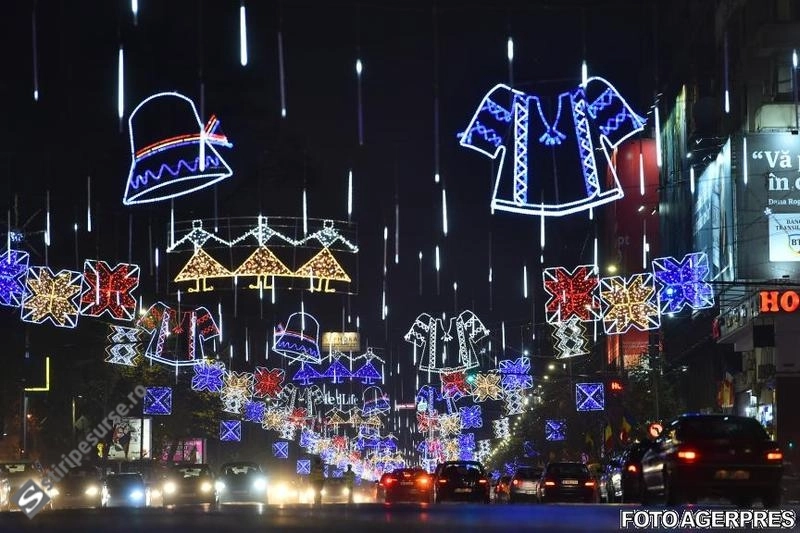 Primarul interimar al Capitalei, Stelian Bujduveanu, a aprins luminiţele la Târgul de Crăciun Bucureşti 2025 din Piaţa Constituţiei - S-a aprins şi iluminatul festiv de sărbători: 7 milioane de becuri tip LED vor străluci în Capitală