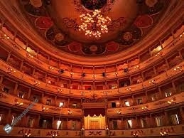 Proiect al Filarmonicii Ploieşti - moment comun de audiţie muzicală în şcoli din oraş şi din ţară