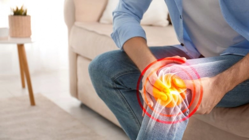 Premieră medicală în România - operaţie care a salvat genunchiul unui tânăr