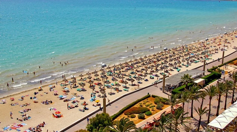 Vacanțele românilor în pericol: insulele care ar putea limita drastic numărul de turiști – măsura va afecta milioane de oameni