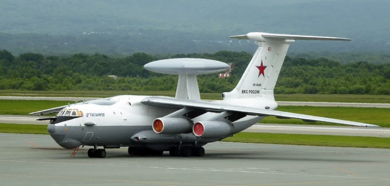 VIDEO Dronele ucrainene au lovit un important producător din industria aviației ruse - Producea rarele avioane spion A-50