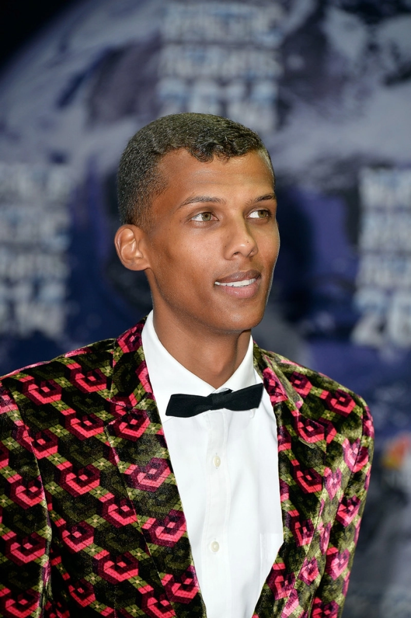 Cântăreţul belgian Stromae, apariţie surpriză pe scenă la un concert al rapperului Orelsan