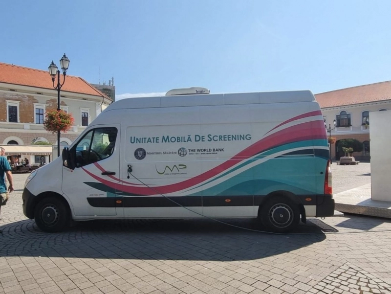 Caravana medicală "Nu am făcut destul", după 12 ani de activitate: Accesul la prevenţie rămâne un lux
