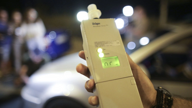 Inconştienţă la volan: Bărbat arestat după ce a fost prins băut, fără permis şi cu maşina neînmatriculată