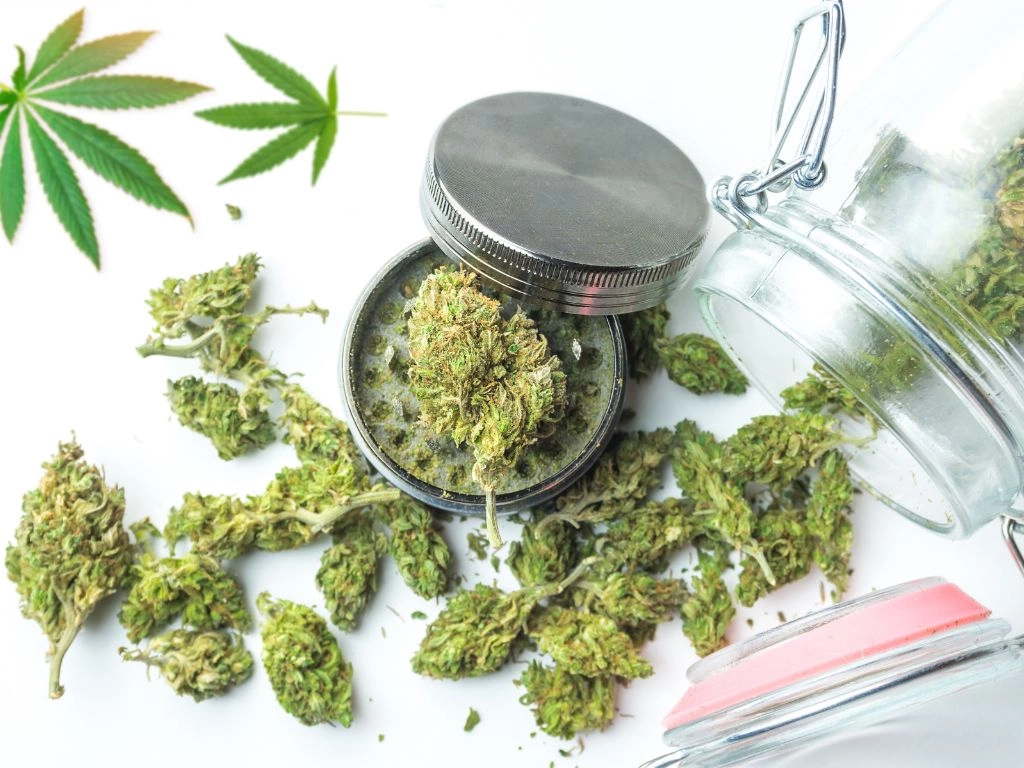 Uniunea Europeană cataloghează drept 'sigur' un produs alimentar extras din canabis