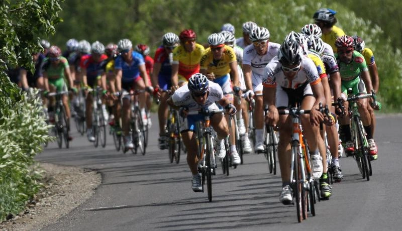 Echipa Israel Premier Tech şi-a scos numele de pe echipament după ce manifestaţiile pro-palestiniene au perturbat competiţia