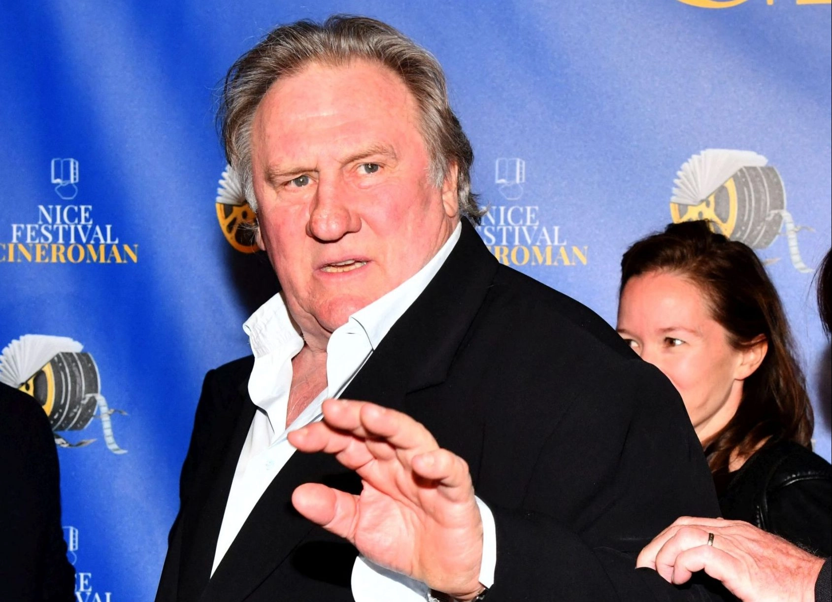 Gerard Depardieu i-a dat în judecată pe producătorii emisiunii TV care a accelerat căderea sa în dizgraţie