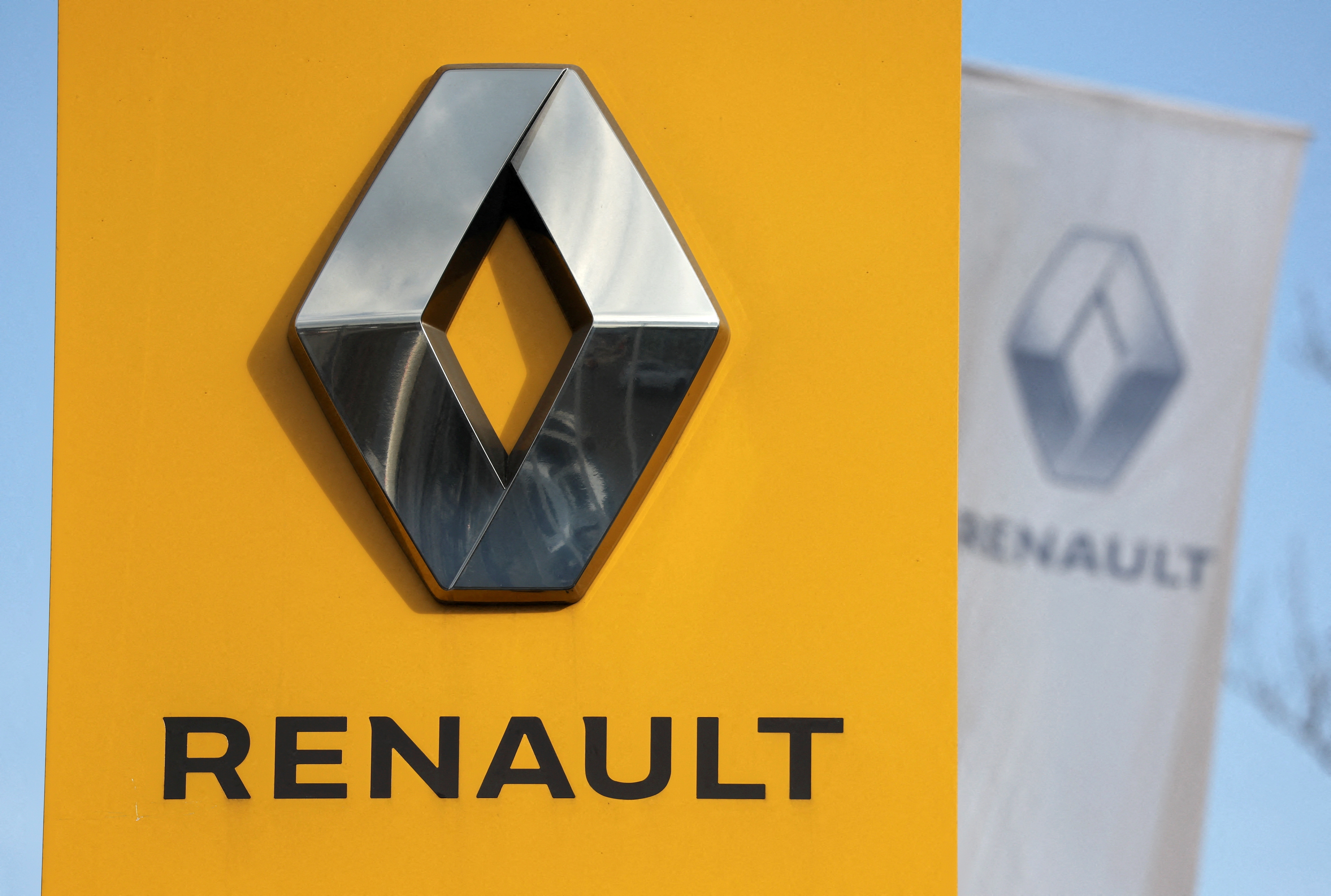 Dependența de pământurile rare - Renault renunță la parteneriatul cu Valeo și caută un furnizor chinez