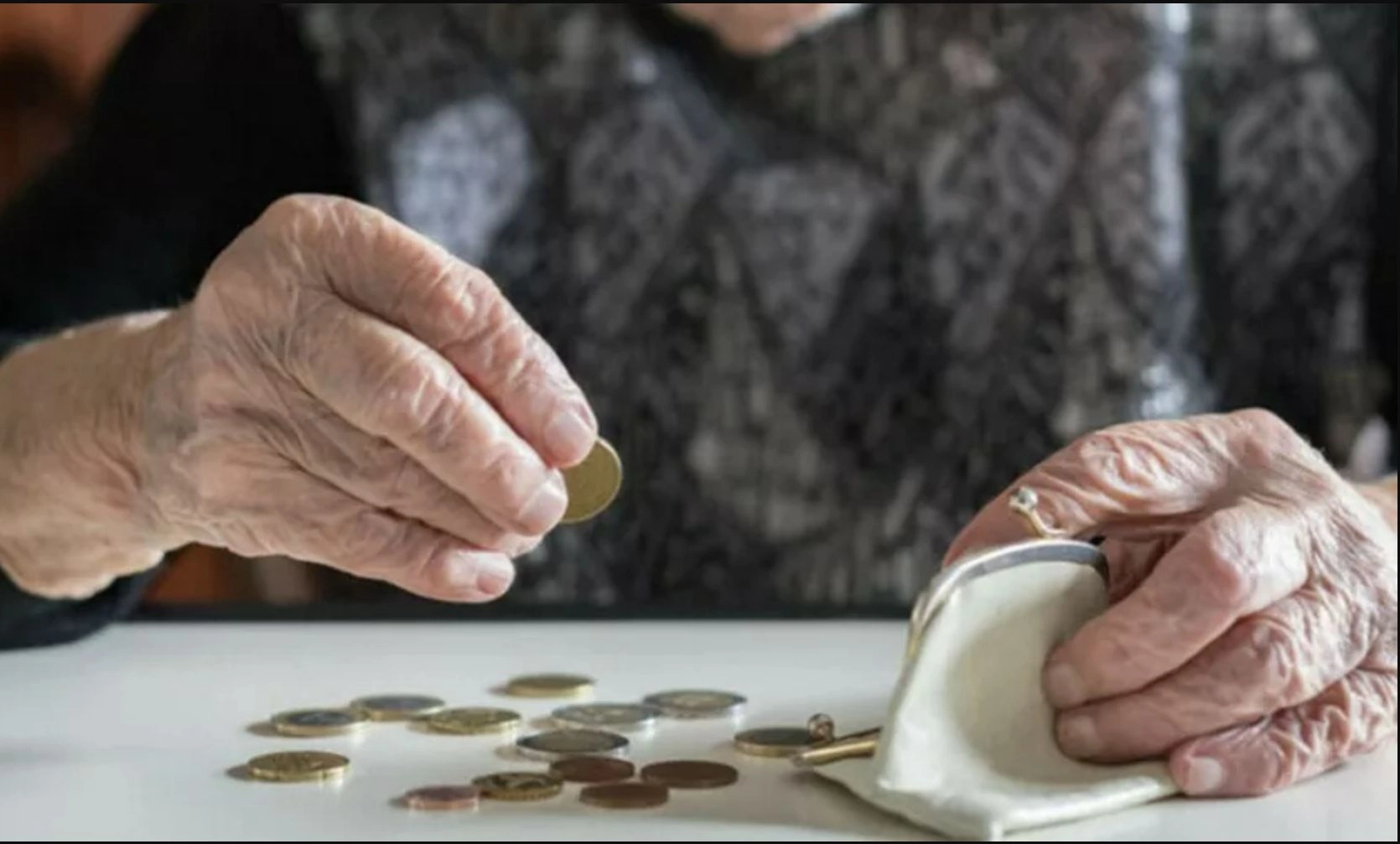 Planul diabolic al unui bărbat pentru a putea încasa pensia mamei care decedase. A funcționat trei ani