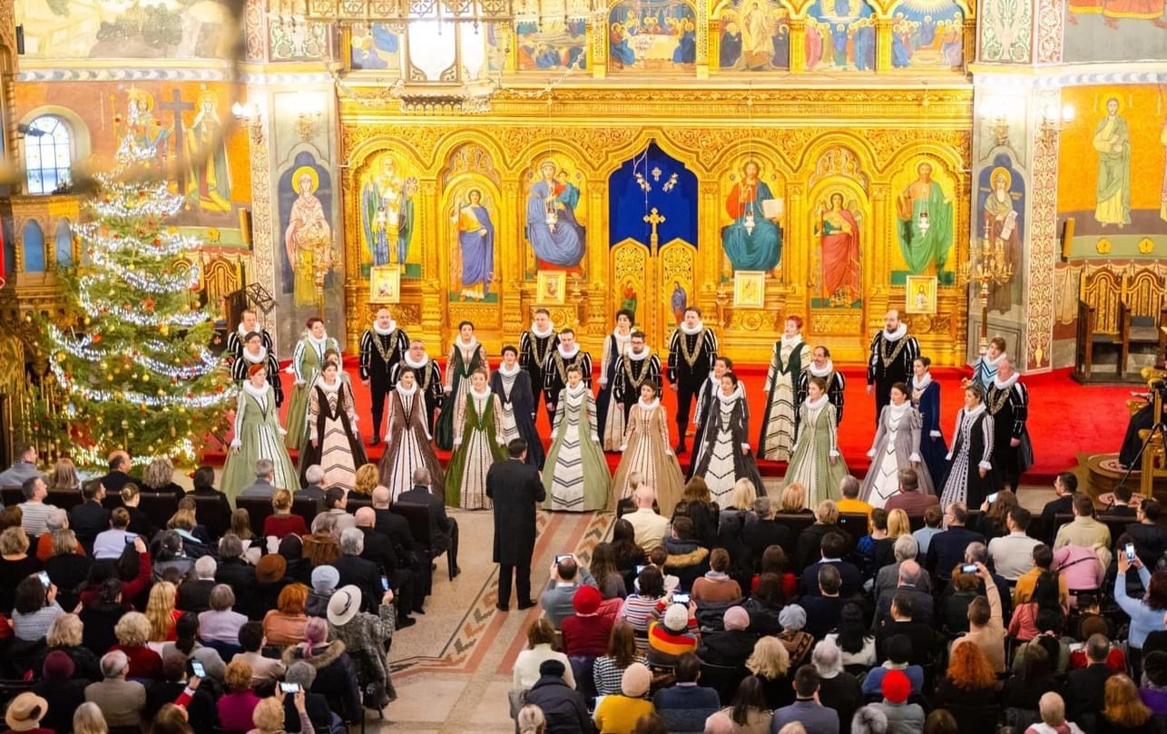 Concert extraordinar de Crăciun la Sfântu Gheorghe cu Orchestra Filarmonicii Braşov şi Corul Bisericii Negre