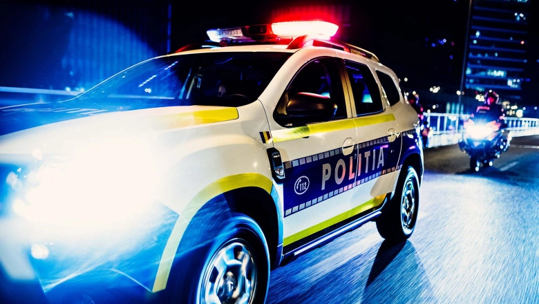 Haos pe străzile Capitalei: Un șofer implicat într-un accident a lovit alte patru mașini în timp ce se deplasa către Poliție