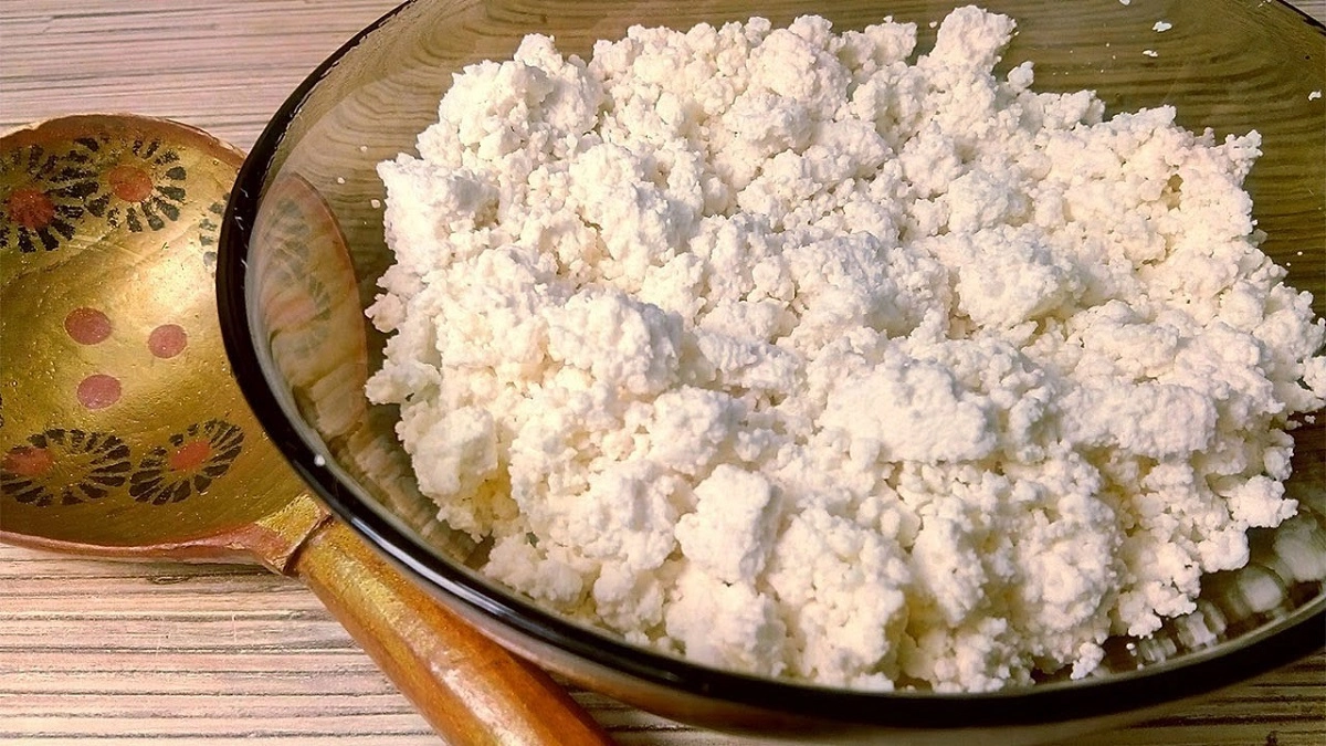 Consumul zilnic de brânză, un potenţial factor protector împotriva demenţei? Ce arată datele unui studiu suedez pe 25 de ani