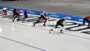 Un nou record mondial stabilit la 5.000 m masculin în patinaj viteză
