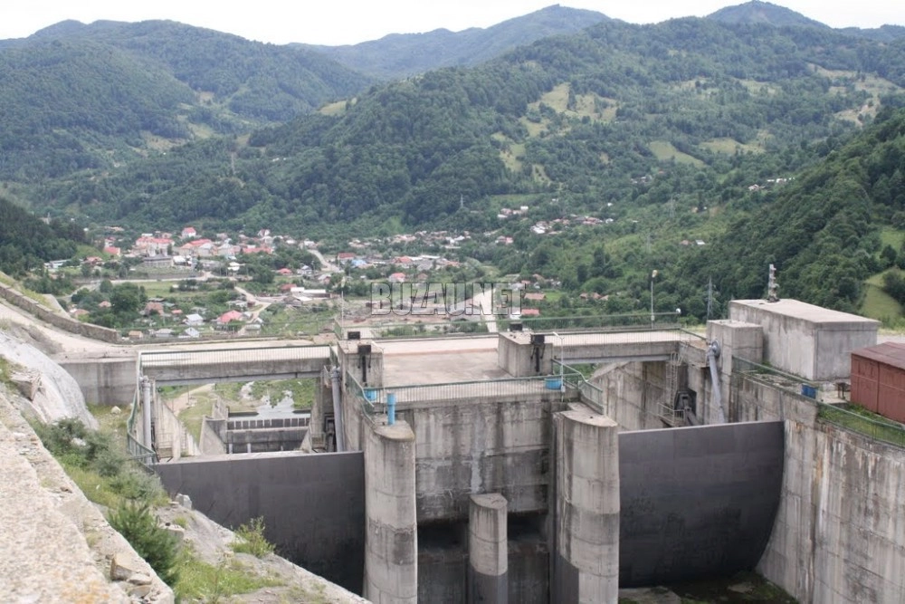 Evacuări de apă din Barajul Siriu în urma fenomenelor hidrologice