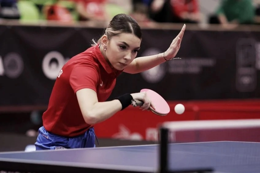 Elizabeta Samara şi Bernadette Szocs, eliminate în sferturile de dublu la China Smash 2025