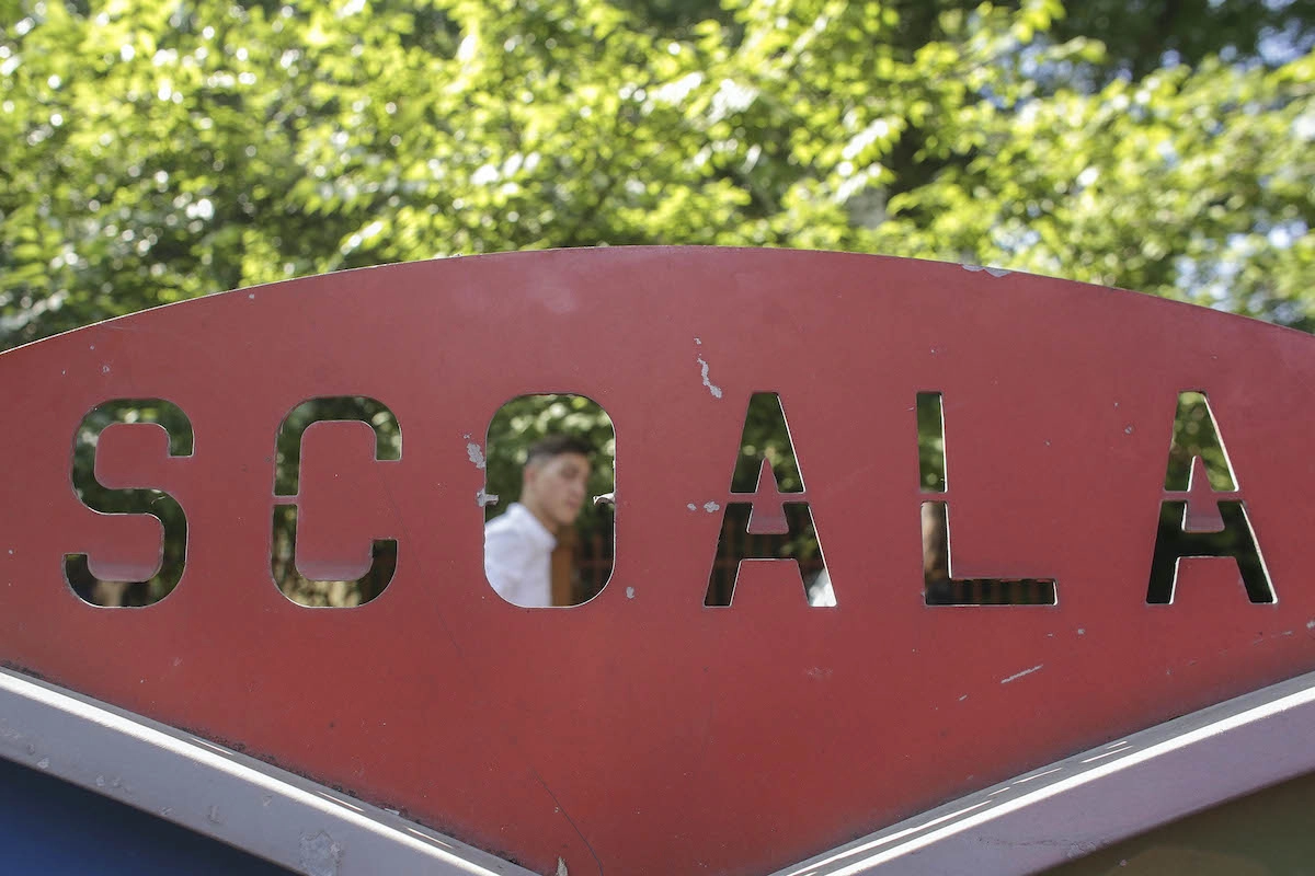 Situație de neimaginat înaintea începerii anului școlar ! Unitate de învățământ, recent renovată prin PNRR, a fost desființată. Copiii nu știu unde vor merge la cursuri