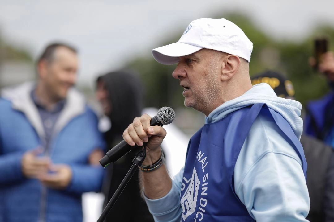 USR și UDMR au chemat la discuții BNS, după protestele cu mii de oameni din Capitală: Sărăcirea populației e politică de stat!