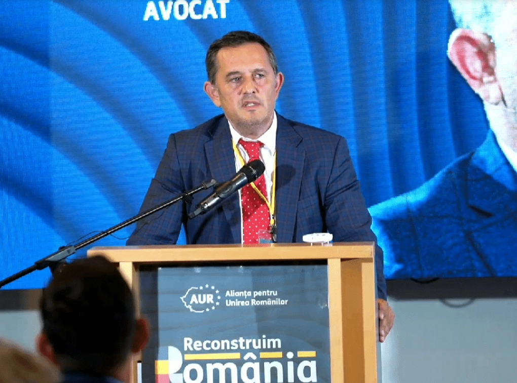 Prima reacție din AUR după confirmarea recesiunii: 'Suntem de râsul curcilor'. Piperea, atac direct la Nicușor Dan