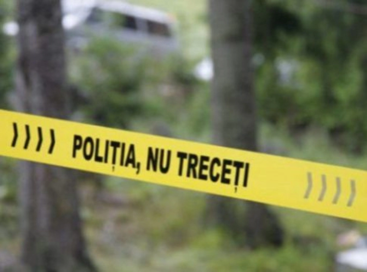 Alertă la Buzău, polițiștii au intervenit de urgență. Și-a înjunghiat amanta în fața farmaciei după trei ani de amor nebun